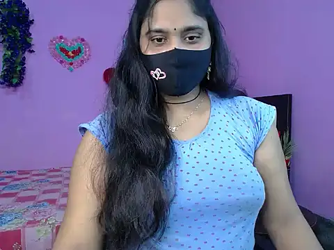 Hot Maleka online show from April 4, 2026, 4:48 pm