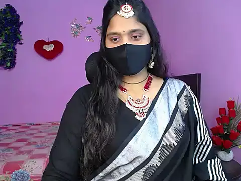 Hot Maleka online show from May 4, 2026, 4:36 pm