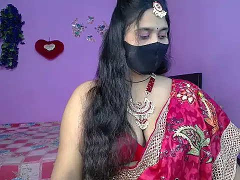 Hot Maleka online show from May 8, 2026, 4:45 pm