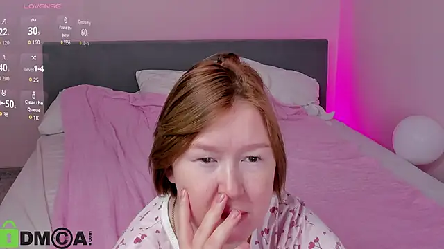 Sara Robinson online show from November 15, 2025, 3:04 am