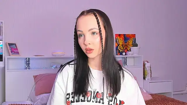 ElisameoW online show from March 7, 2026, 5:43 pm