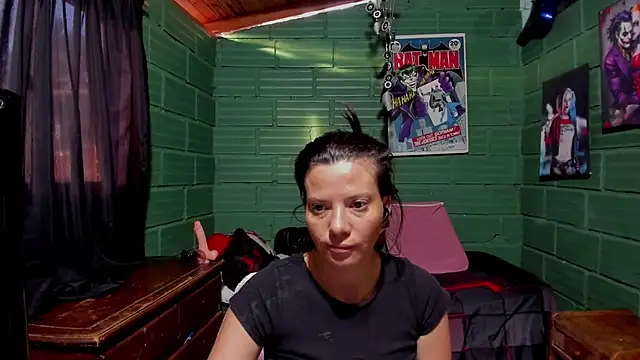 DanaaRey online show from July 16, 2026, 11:27 am