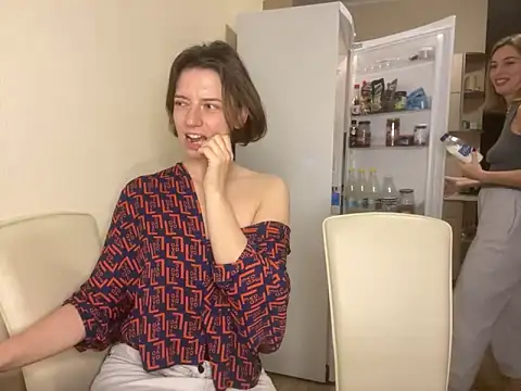 Snapshot of Take_Me_Awayy chatting on December 6, 2024, 1:44 pm Take Me Awayy online show from December 6, 2024, 1:44 pm