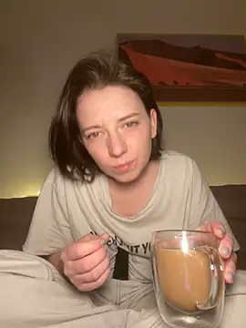 Snapshot of Take_Me_Awayy chatting on January 5, 2025, 8:21 pm Take Me Awayy online show from January 5, 2025, 8:21 pm
