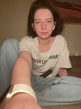 Snapshot of Take_Me_Awayy chatting on January 16, 2025, 4:28 am Take Me Awayy online show from January 16, 2025, 4:28 am