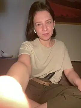 Snapshot of Take_Me_Awayy chatting on January 31, 2025, 1:23 pm Take Me Awayy online show from January 31, 2025, 1:23 pm