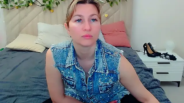 Incredible Ariela online show from April 23, 2026, 11:31 am