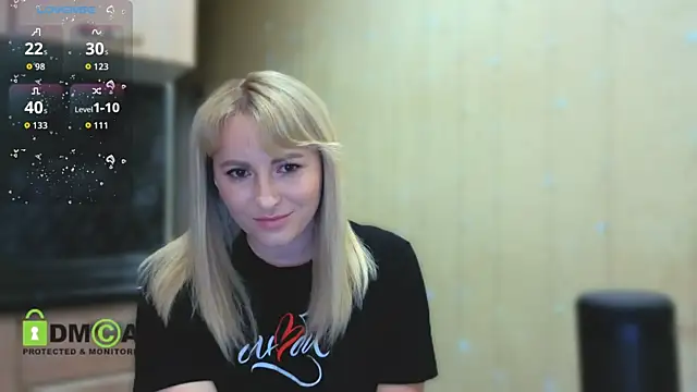 Snapshot of Smoorodinkaa chatting on April 7, 2026, 8:42 pm Smoorodinkaa online show from April 7, 2026, 8:42 pm