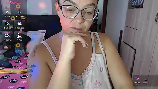 miia-big1boobs  online show from February 18, 2025, 4:05 pm