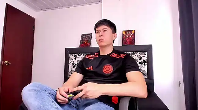 Snapshot of setsuna10 chatting on December 14, 2024, 8:40 pm setsuna10 online show from December 14, 2024, 8:40 pm