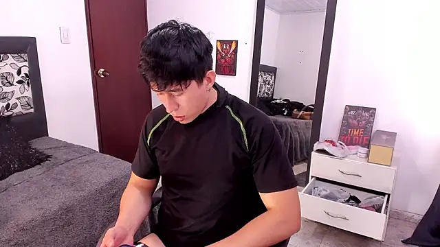 Snapshot of setsuna10 chatting on February 6, 2025, 8:56 pm setsuna10 online show from February 6, 2025, 8:56 pm