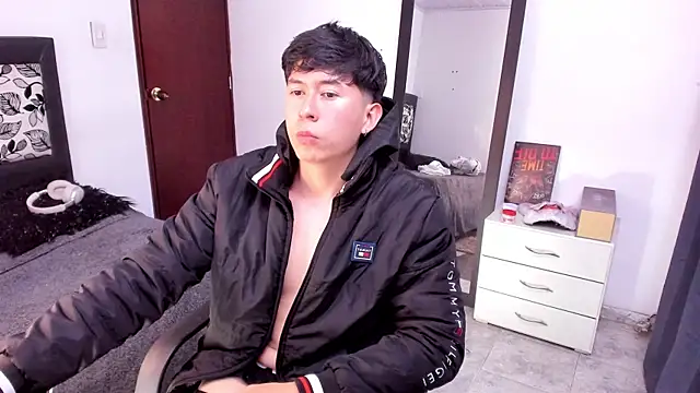 Snapshot of setsuna10 chatting on February 23, 2025, 12:30 am setsuna10 online show from February 23, 2025, 12:30 am