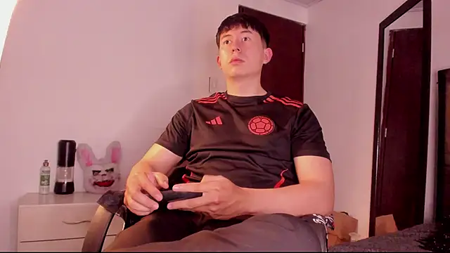 Snapshot of setsuna10 chatting on September 8, 2025, 7:57 pm setsuna10 online show from September 8, 2025, 7:57 pm