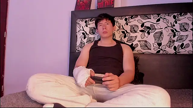 Snapshot of setsuna10 chatting on October 22, 2025, 12:44 am setsuna10 online show from October 22, 2025, 12:44 am