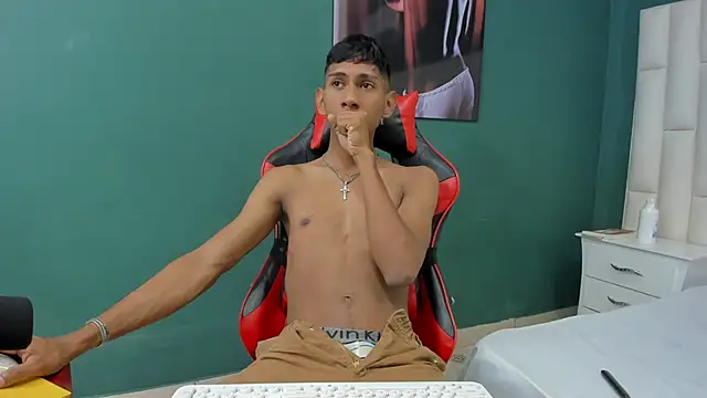 Snapshot of Nick_Collins18 chatting on February 8, 2025, 9:25 pm Nick Collins18 online show from February 8, 2025, 9:25 pm