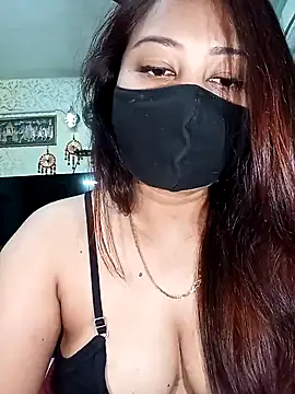 Cute-mona online show from January 3, 2025, 8:32 pm