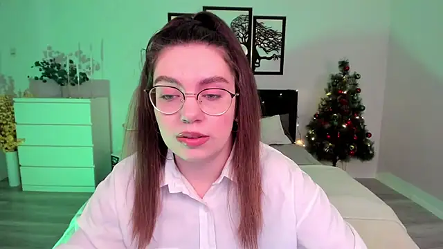 DaniellaLovely online show from December 18, 2024, 11:13 am