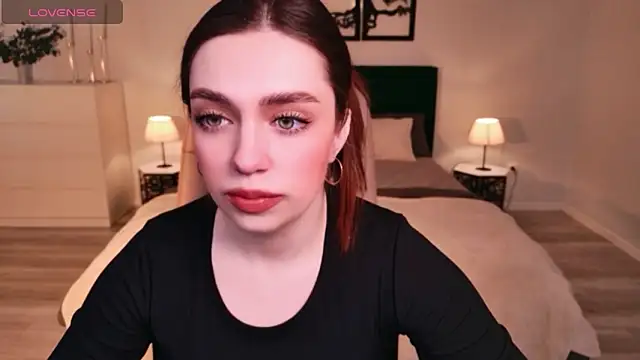 DaniellaLovely online show from March 5, 2026, 10:22 am