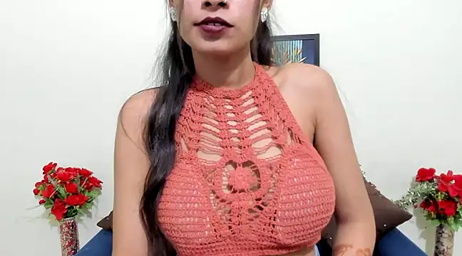 Snapshot of evaaelfiee chatting on February 25, 2025, 9:53 am evaaelfiee online show from February 25, 2025, 9:53 am