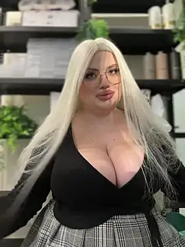 VladaWhite online show from February 6, 2025, 3:27 am