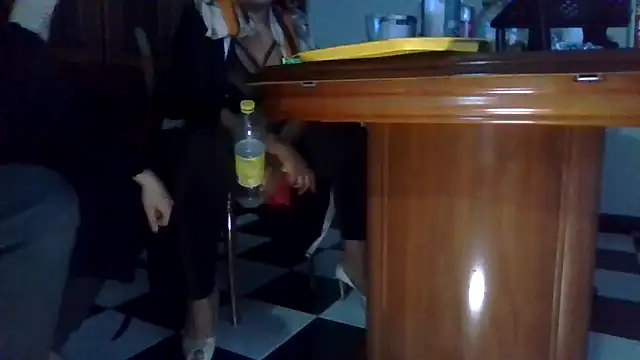 SaidaHot online show from December 22, 2025, 3:14 am