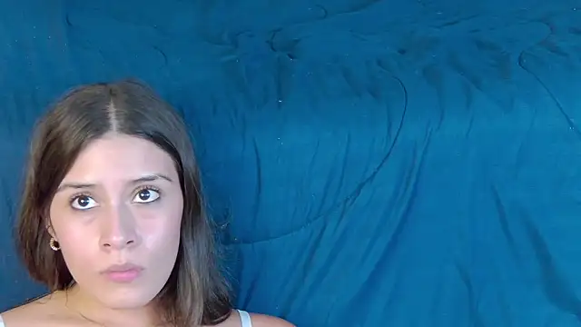 zoee moretti online show from February 1, 2025, 10:23 pm