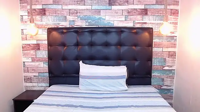 JaicobRuneer online show from April 11, 2026, 2:27 am