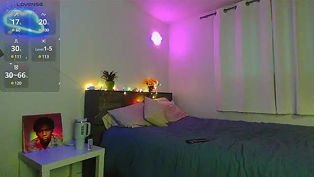 Kittyymaze1 online show from December 11, 2024, 9:23 pm