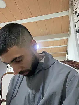 macg96 online show from December 22, 2025, 5:15 am