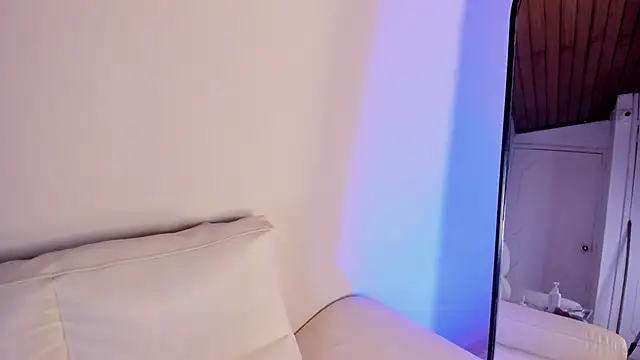 Snapshot of Rebeca_Williams_ chatting on January 25, 2025, 3:19 am Rebeca Williams  online show from January 25, 2025, 3:19 am