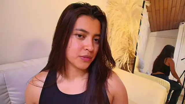 Snapshot of Rebeca_Williams_ chatting on February 13, 2025, 12:13 am Rebeca Williams  online show from February 13, 2025, 12:13 am