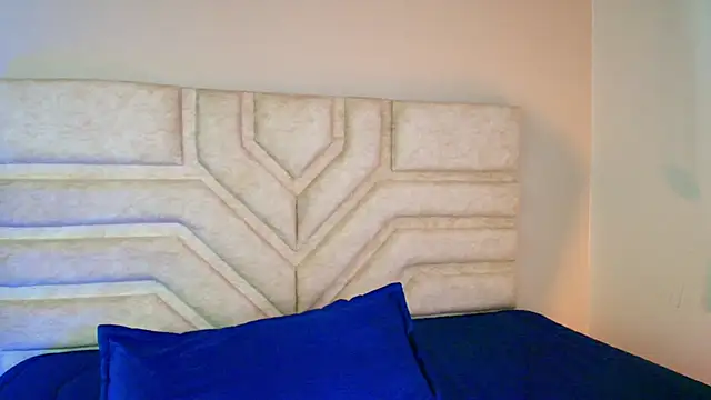 Snapshot of Rebeca_Williams_ chatting on March 4, 2025, 3:44 am Rebeca Williams  online show from March 4, 2025, 3:44 am