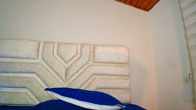 Snapshot of Rebeca_Williams_ chatting on March 5, 2025, 4:45 am Rebeca Williams  online show from March 5, 2025, 4:45 am