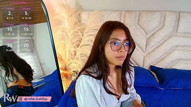 Snapshot of Rebeca_Williams_ chatting on March 18, 2025, 6:48 pm Rebeca Williams  online show from March 18, 2025, 6:48 pm