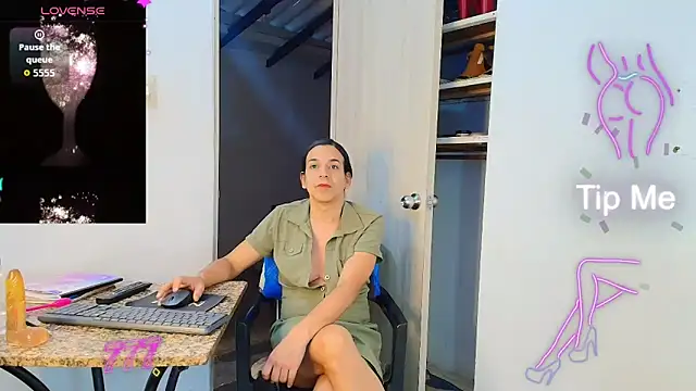 Oh Tique online show from June 19, 2026, 6:01 pm