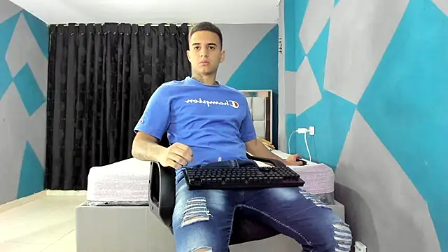 simookeler online show from December 10, 2024, 1:22 am
