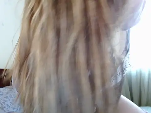 Snapshot of kittenlizz chatting on December 29, 2024, 4:08 pm kittenlizz online show from December 29, 2024, 4:08 pm