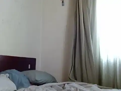 Snapshot of kittenlizz chatting on January 6, 2025, 4:34 pm kittenlizz online show from January 6, 2025, 4:34 pm