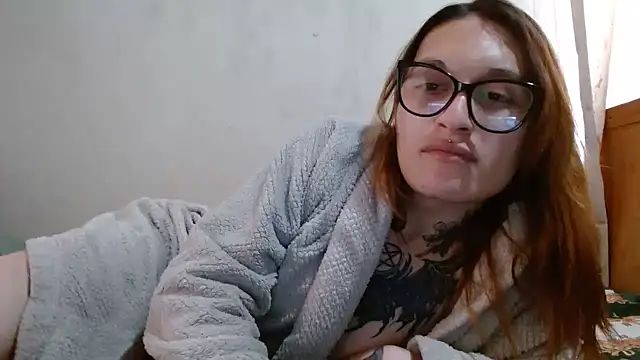 Snapshot of kittenlizz chatting on February 1, 2025, 8:58 pm kittenlizz online show from February 1, 2025, 8:58 pm