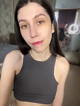 LushLuna online show from September 10, 2025, 8:58 am
