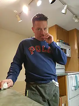 Bigtater1999 online show from May 2, 2026, 12:04 am