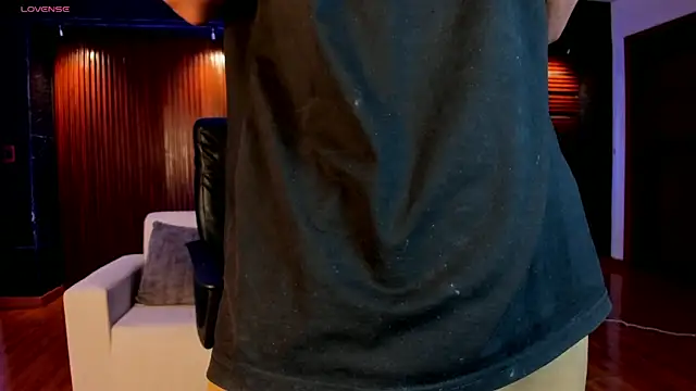 Aaron Scoot online show from January 13, 2026, 8:36 pm