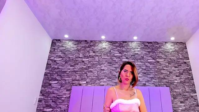Aixa hill1 online show from December 20, 2024, 7:17 pm