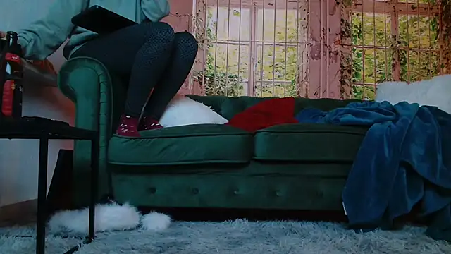 Snapshot of priselvis23 chatting on January 5, 2026, 7:39 pm priselvis23 online show from January 5, 2026, 7:39 pm