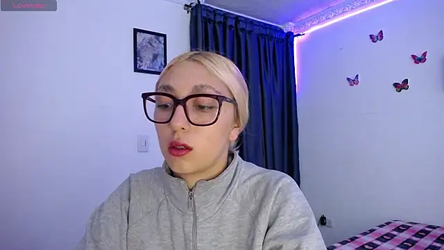 Soffy-brooks online show from April 28, 2026, 4:17 am