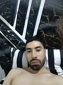 Snapshot of Joosee1696 chatting on December 3, 2025, 7:01 pm Joosee1696 online show from December 3, 2025, 7:01 pm