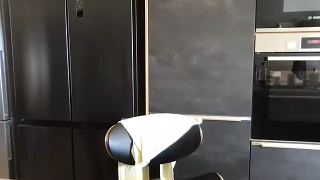 Snapshot of unconnudu21000 chatting on March 4, 2026, 11:27 am unconnudu21000 online show from March 4, 2026, 11:27 am