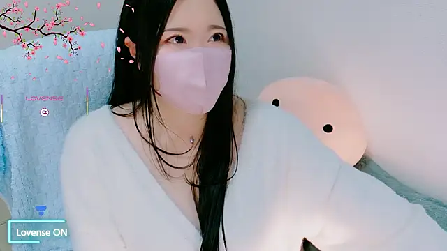 Snapshot of yukinko_o_ chatting on April 28, 2026, 12:43 pm yukinko o online show from April 28, 2026, 12:43 pm