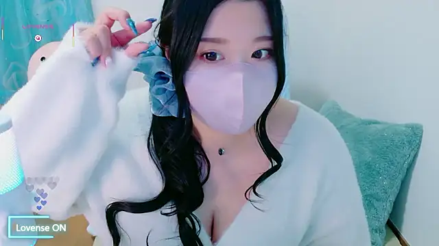 Snapshot of yukinko_o_ chatting on May 5, 2026, 1:08 pm yukinko o online show from May 5, 2026, 1:08 pm