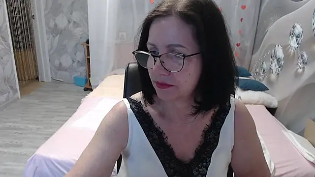 OlgaHottie online show from May 8, 2026, 11:10 pm